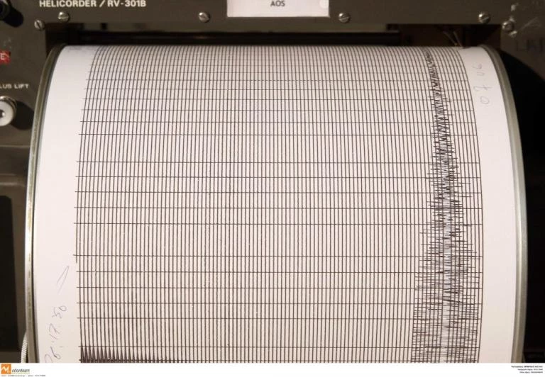 Δύο σεισμικές δονήσεις μεγέθους 3,8 Ρίχτερ στις Σποράδες (εικόνες)